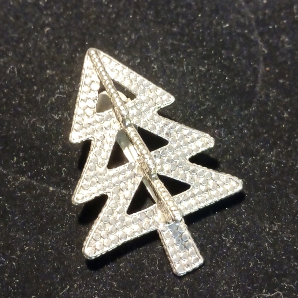 John Hardy Christmas Tree Clip